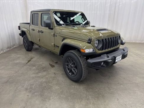New 2026 Jeep Gladiator Sport image 1