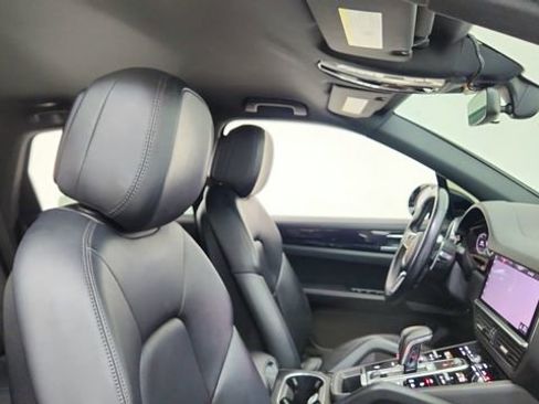 Used 2019 Porsche Cayenne AWD/4WD image 21