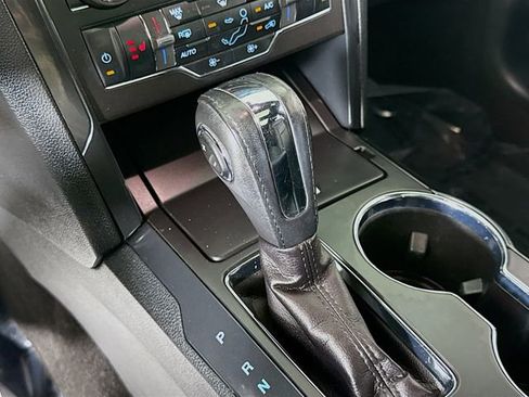 Certified 2018 Ford Explorer XLT w/ Equipment Group 202A image 17