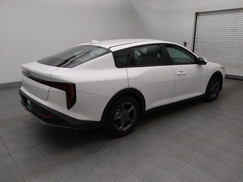 Used 2025 Kia K4 FWD image 10