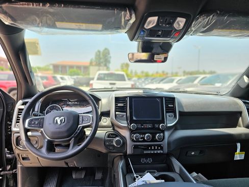 New 2026 RAM 1500 Express AWD/4WD image 23