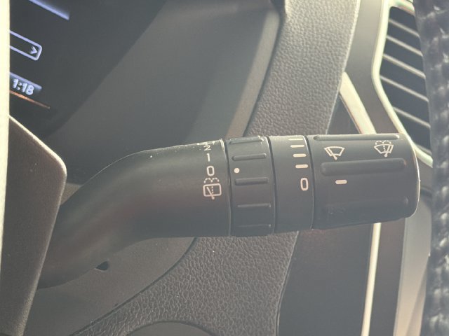 Used 2016 Ford Explorer Limited FWD image 9