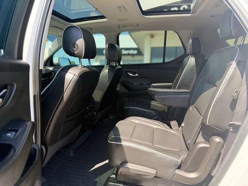 Used 2021 Chevrolet Traverse High Country AWD/4WD image 10