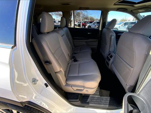 Used 2016 Honda Pilot EX-L image 19