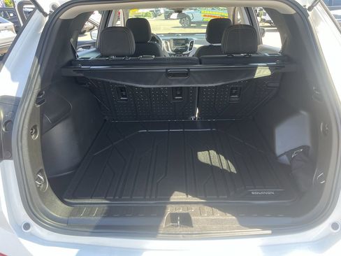 Used 2022 Chevrolet Equinox LS w/ LS Convenience Package FWD image 23
