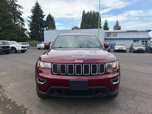 Used 2017 Jeep Grand Cherokee Laredo w/ Quick Order Package 23E AWD/4WD image 8