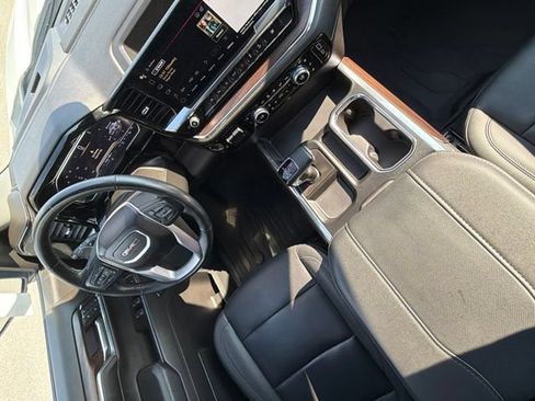 Used 2024 GMC Sierra 1500 SLT AWD/4WD image 37