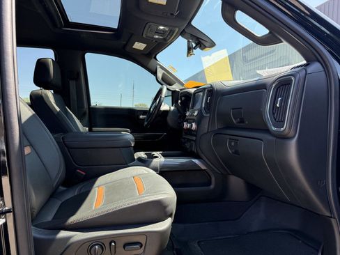 Used 2021 GMC Sierra 1500 AT4 w/ AT4 Premium Package image 12