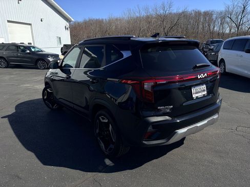 Used 2024 Kia Seltos SX AWD/4WD image 11