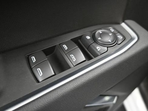 Used 2025 GMC Sierra 1500 SLT RWD image 13
