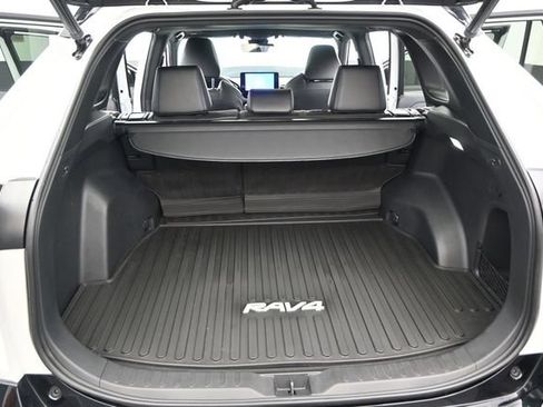 Used 2023 Toyota RAV4 XSE AWD/4WD image 14