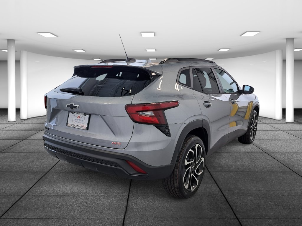 New 2026 Chevrolet Trax RS w/ Sunroof Package FWD image 4