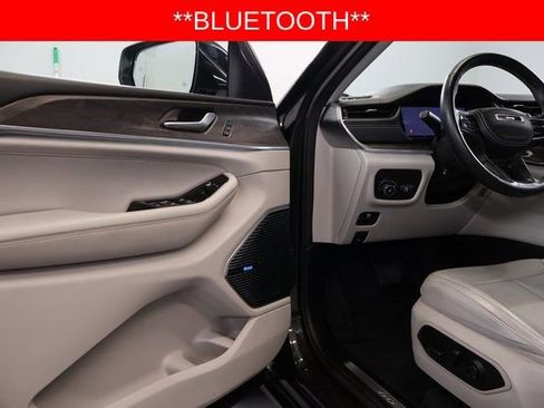 Used 2022 Jeep Grand Cherokee L Overland image 9