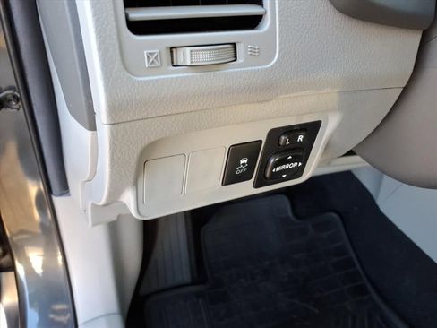 Used 2010 Toyota Corolla LE image 26