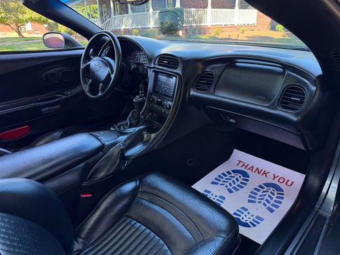 Used 2004 Chevrolet Corvette Convertible w/ Preferred Equipment Group image 57