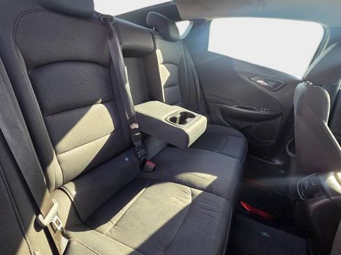 Used 2019 Chevrolet Malibu LT FWD image 14