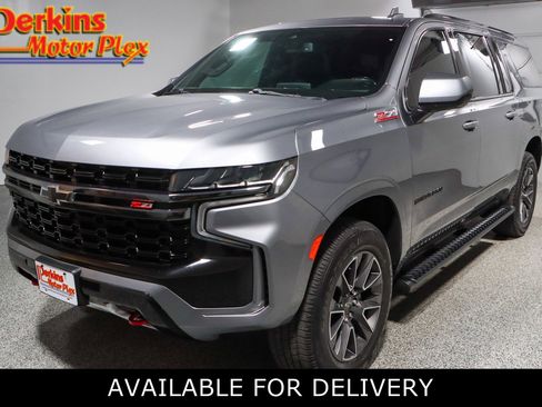 Used 2021 Chevrolet Suburban Z71 image 1