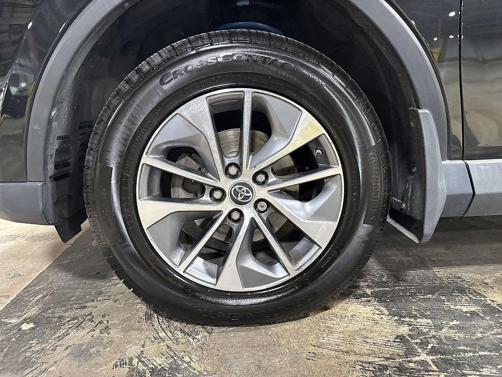 Certified 2016 Toyota RAV4 XLE AWD/4WD image 10