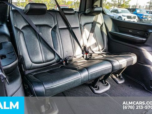 Used 2024 Jeep Wagoneer Series II w/ Flexible Seating Group image 23