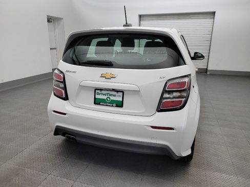 Used 2017 Chevrolet Sonic LT FWD image 7