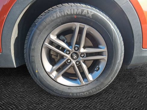 Used 2017 Hyundai Santa Fe Sport FWD image 11