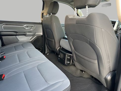 Used 2019 RAM 1500 Big Horn image 31