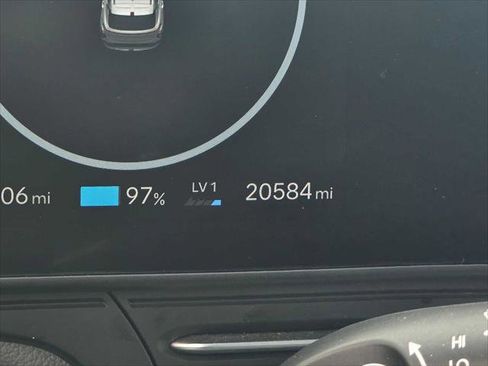Used 2024 Hyundai Kona SEL FWD image 28