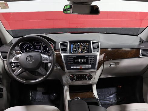 Used 2013 Mercedes-Benz GL 450 4MATIC image 49