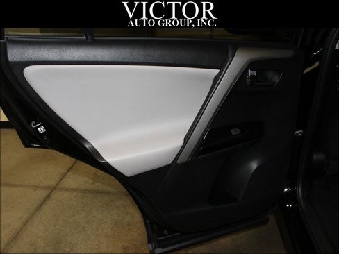 Used 2017 Toyota RAV4 Limited w/ Protection Package AWD/4WD image 30