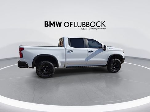 Used 2024 Chevrolet Silverado 1500 ZR2 w/ Technology Package AWD/4WD image 9
