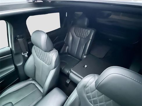 Used 2023 Hyundai Santa Fe Calligraphy image 22