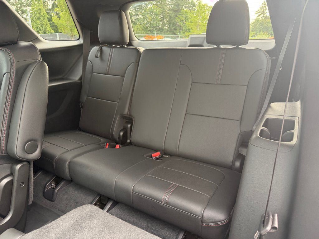 Used 2022 Chevrolet Traverse RS AWD/4WD image 34