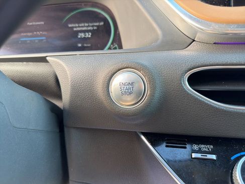 Used 2021 Hyundai Sonata Limited FWD image 32
