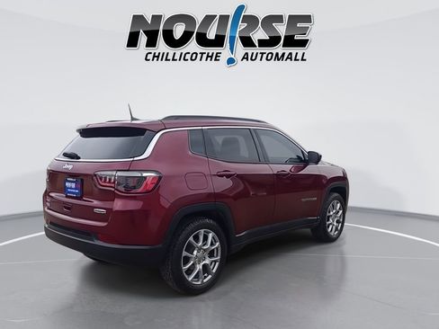 Used 2022 Jeep Compass Latitude w/ Sun and Sound Group image 8