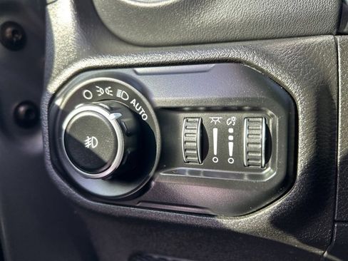 Used 2020 Jeep Wrangler Unlimited Rubicon w/ Quick Order Package 28Y Recon image 21