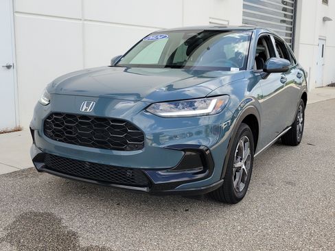 Used 2024 Honda HR-V EX-L image 3