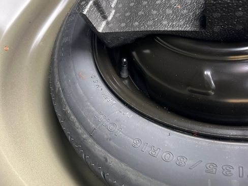 Used 2010 Toyota Corolla image 22