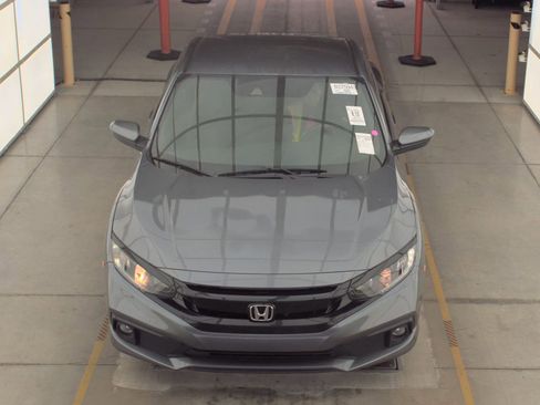 Used 2020 Honda Civic Sport image 2