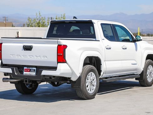 New 2026 Toyota Tacoma SR5 image 5