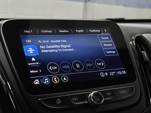 Used 2022 Chevrolet Equinox RS w/ RS Leather Package image 16