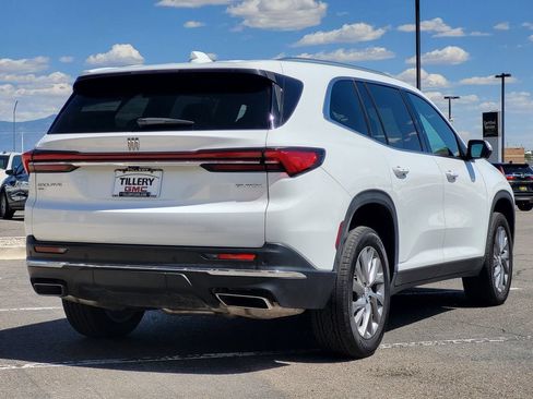 Used 2025 Buick Enclave Preferred AWD/4WD image 7