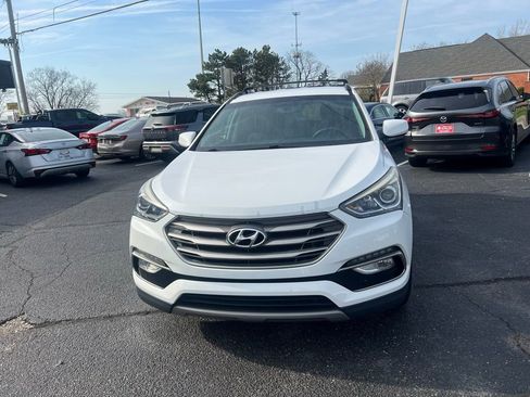 Used 2017 Hyundai Santa Fe Sport image 3