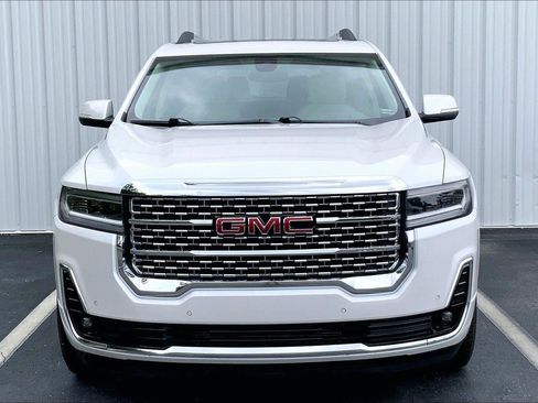 Used 2023 GMC Acadia Denali w/ Trailering Package FWD image 3