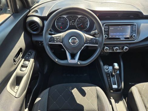 Used 2020 Nissan Kicks S FWD image 16