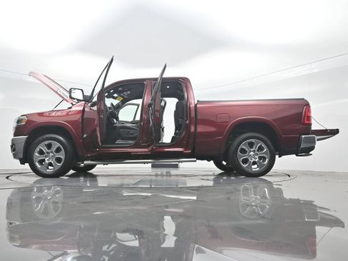 Used 2025 RAM 1500 Big Horn AWD/4WD image 52
