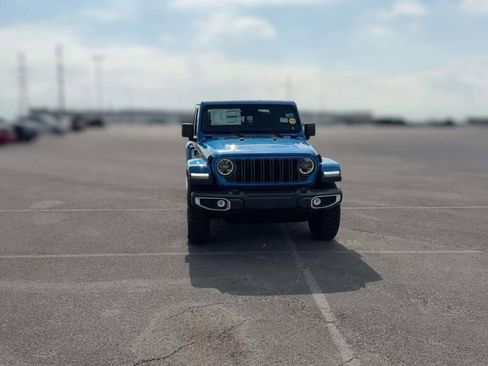 New 2026 Jeep Gladiator Sport image 2