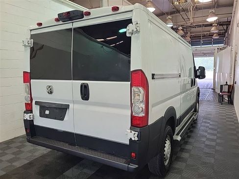 Used 2025 RAM ProMaster 2500 w/ U-Haul Equipment Group FWD image 10