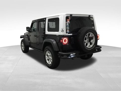 Used 2021 Jeep Wrangler Unlimited Sport AWD/4WD image 13