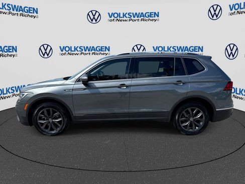 Used 2023 Volkswagen Tiguan SE FWD image 11
