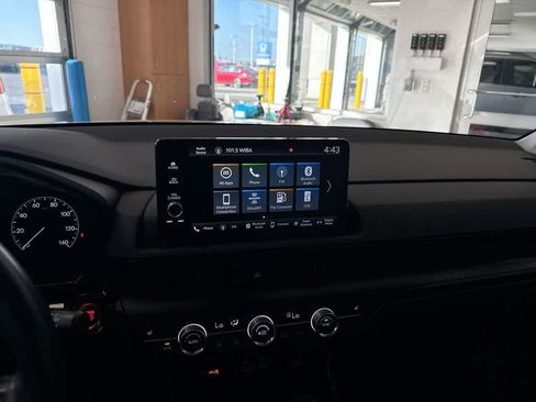 Used 2024 Honda CR-V EX-L image 32